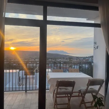 Casa Verano, Duplex With Sea And Mountain View בית נופש